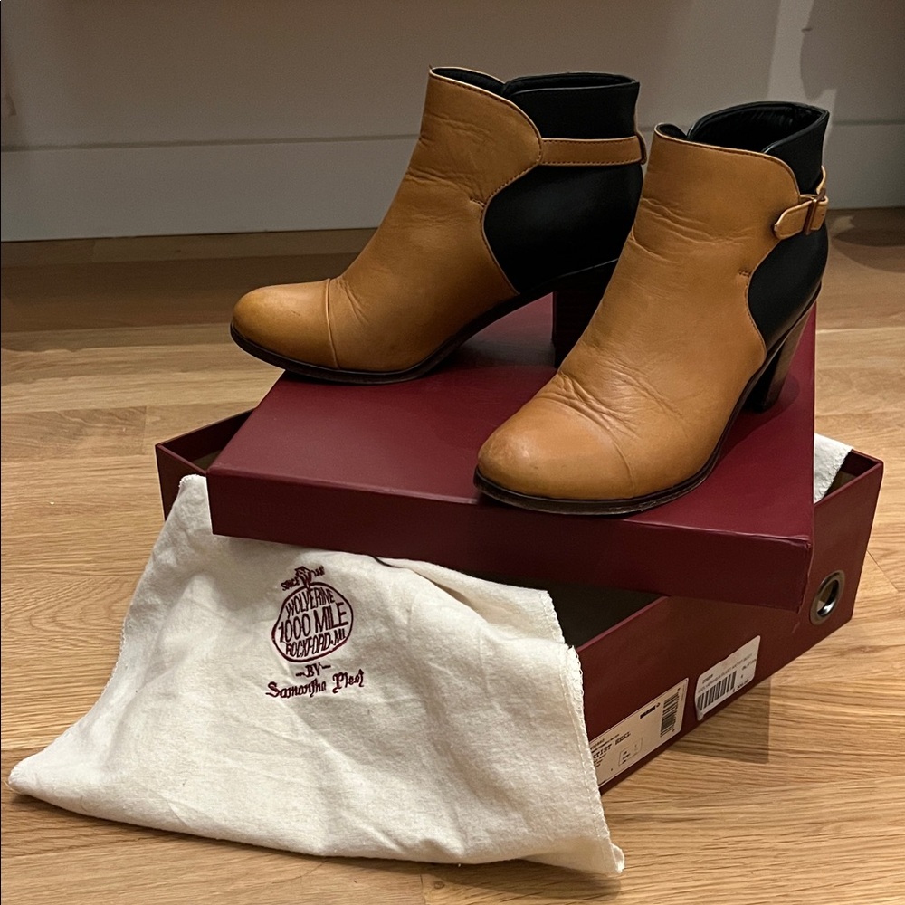 🖤 Samantha Pleet Tan and Black Ankle Booties